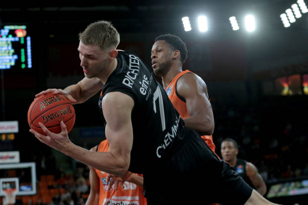 根据过往记 根据过往记