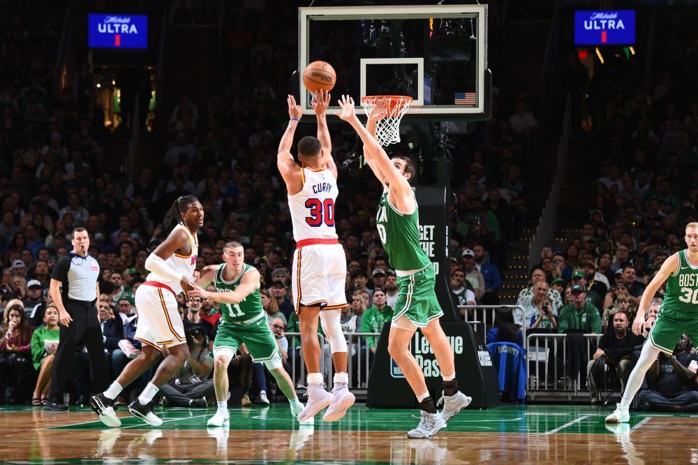 用中路抢断 用中路抢断